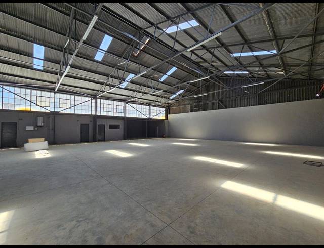 800M² WAREHOUSE TO LET IN BENROSE
